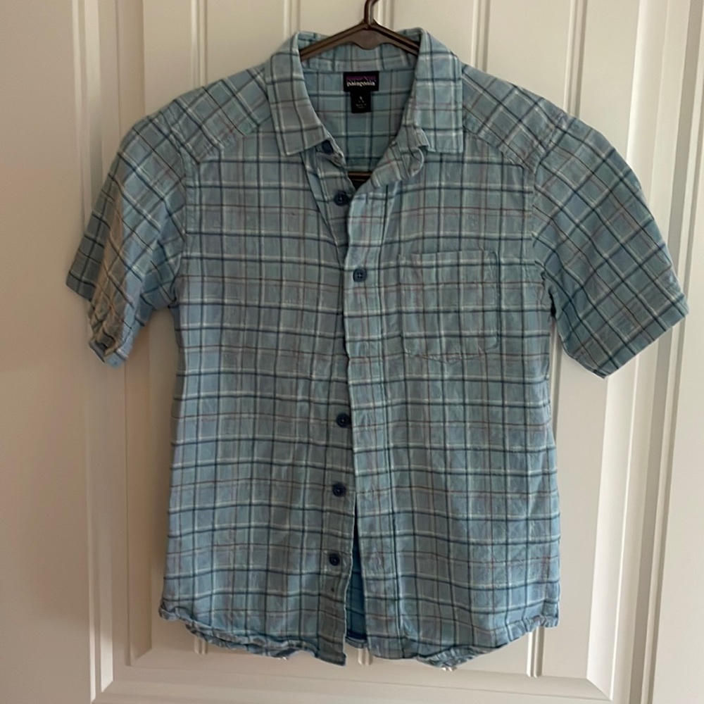Patagonia short sleeves button up shirt